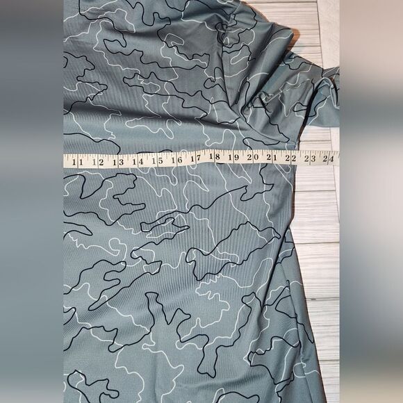 Women's Under Armour Loose Fit CW Funnel Neck Sweatshirt - Size XL - Picture 7 of 10